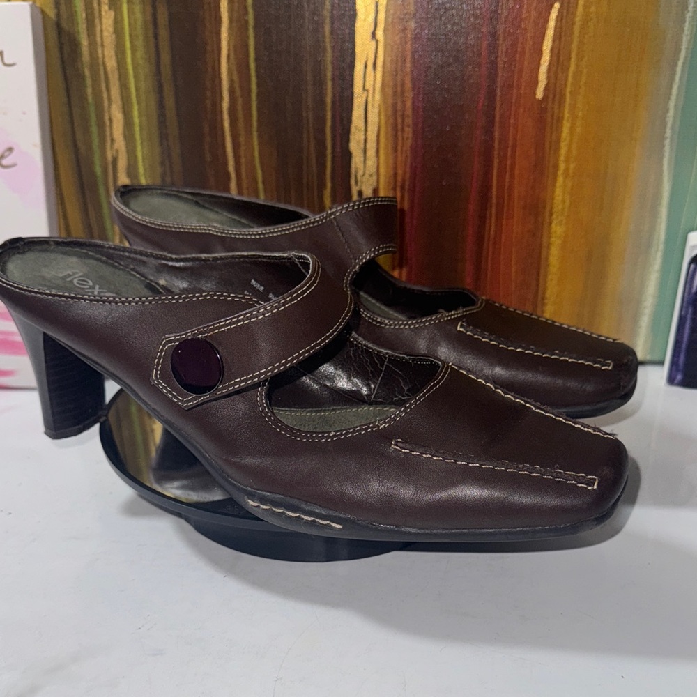Flexation by Aerosoles Susie Brown Leather Mules - Women’s Size 9B - Picture 3 of 8